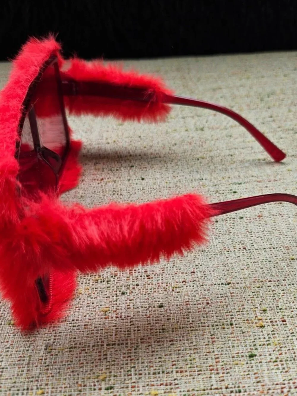 Women Sunglasses Red Big Face Square Plush Eyewear Stylish Unique Sunglasses